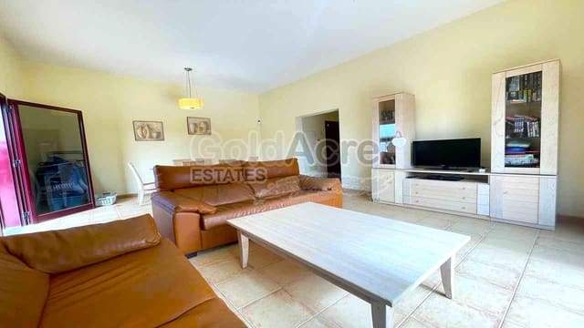 3 sovrum Villa till salu i La Oliva med pool garage - 295 000 € (Ref: 9979397)