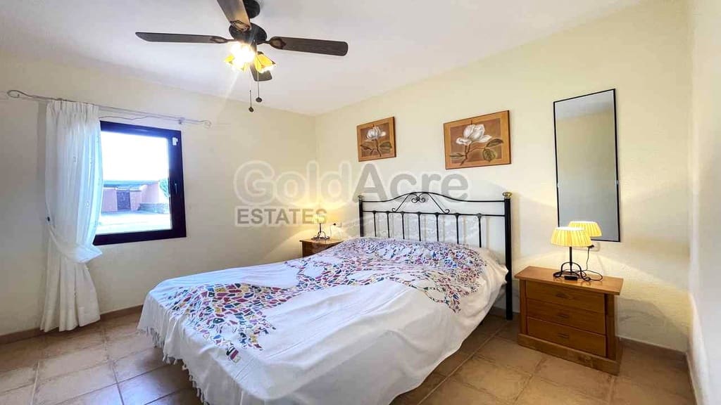 3 bedroom Villa for sale in La Oliva with pool garage - € 295,000 (Ref: 9979397)
