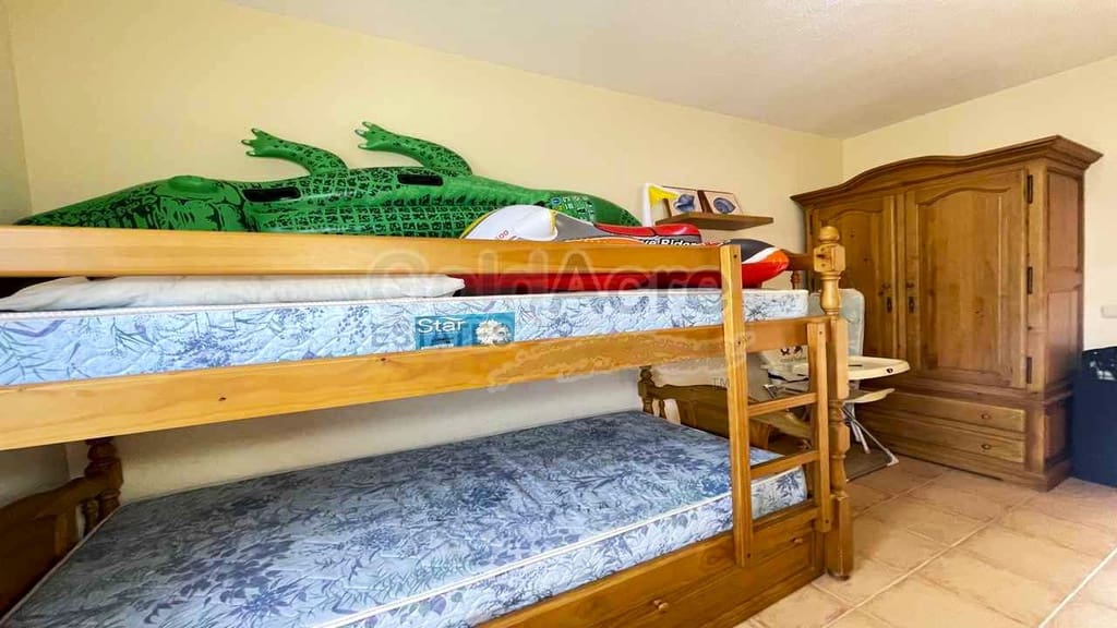 3 bedroom Villa for sale in La Oliva with pool garage - € 295,000 (Ref: 9979397)