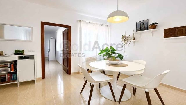 3 bedroom Apartment for sale in La Oliva with garage - € 205,000 (Ref: 9986225)