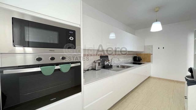 3 Zimmer Apartment zu verkaufen in La Oliva mit Garage - 205.000 € (Ref: 9986225)