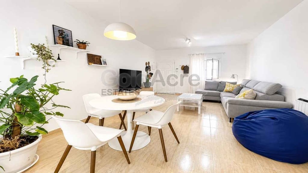 3 soverom Leilighet til salgs i La Oliva med garasje - € 205 000 (Ref: 9986225)