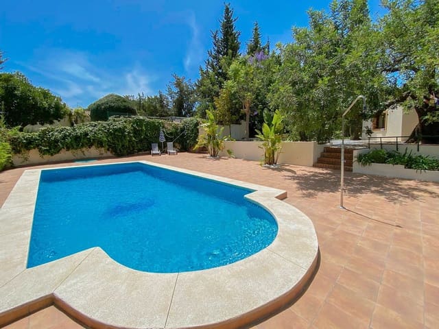 2 sypialnia Finka/Dom wiejski na sprzedaż w Estepona z basenem - 550 000 € (Ref: 8932930)