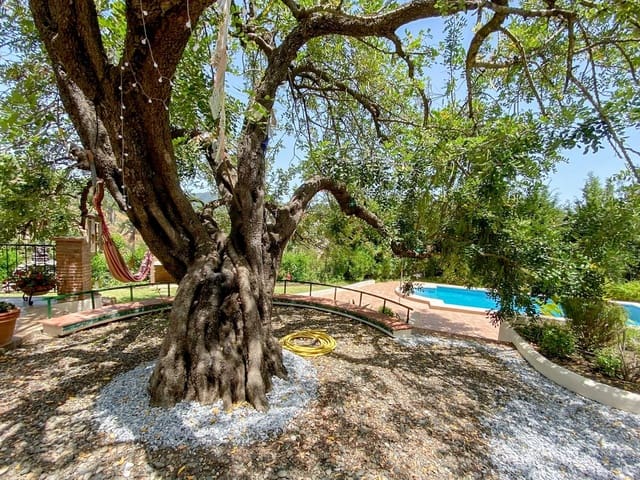 2 sypialnia Finka/Dom wiejski na sprzedaż w Estepona z basenem - 550 000 € (Ref: 8932930)