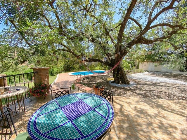 2 sypialnia Finka/Dom wiejski na sprzedaż w Estepona z basenem - 550 000 € (Ref: 8932930)