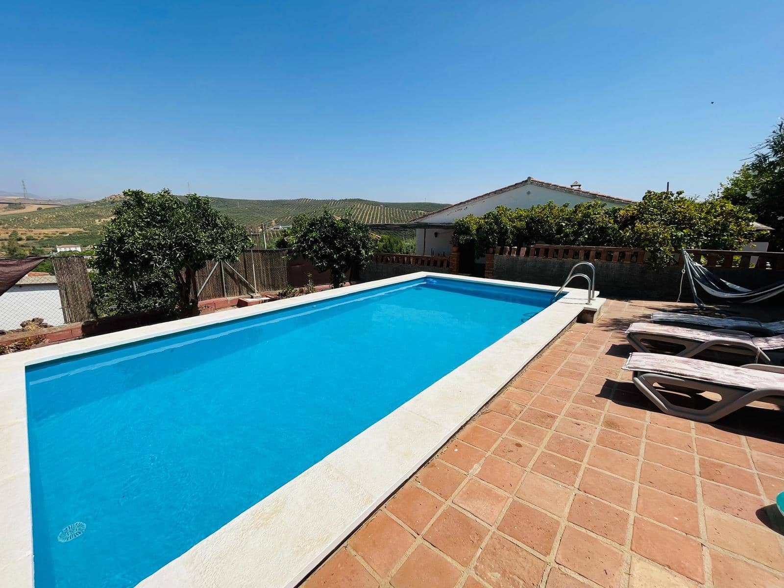 3 sypialnia Finka/Dom wiejski na sprzedaż w Alora z basenem - 375 000 € (Ref: 10057558)