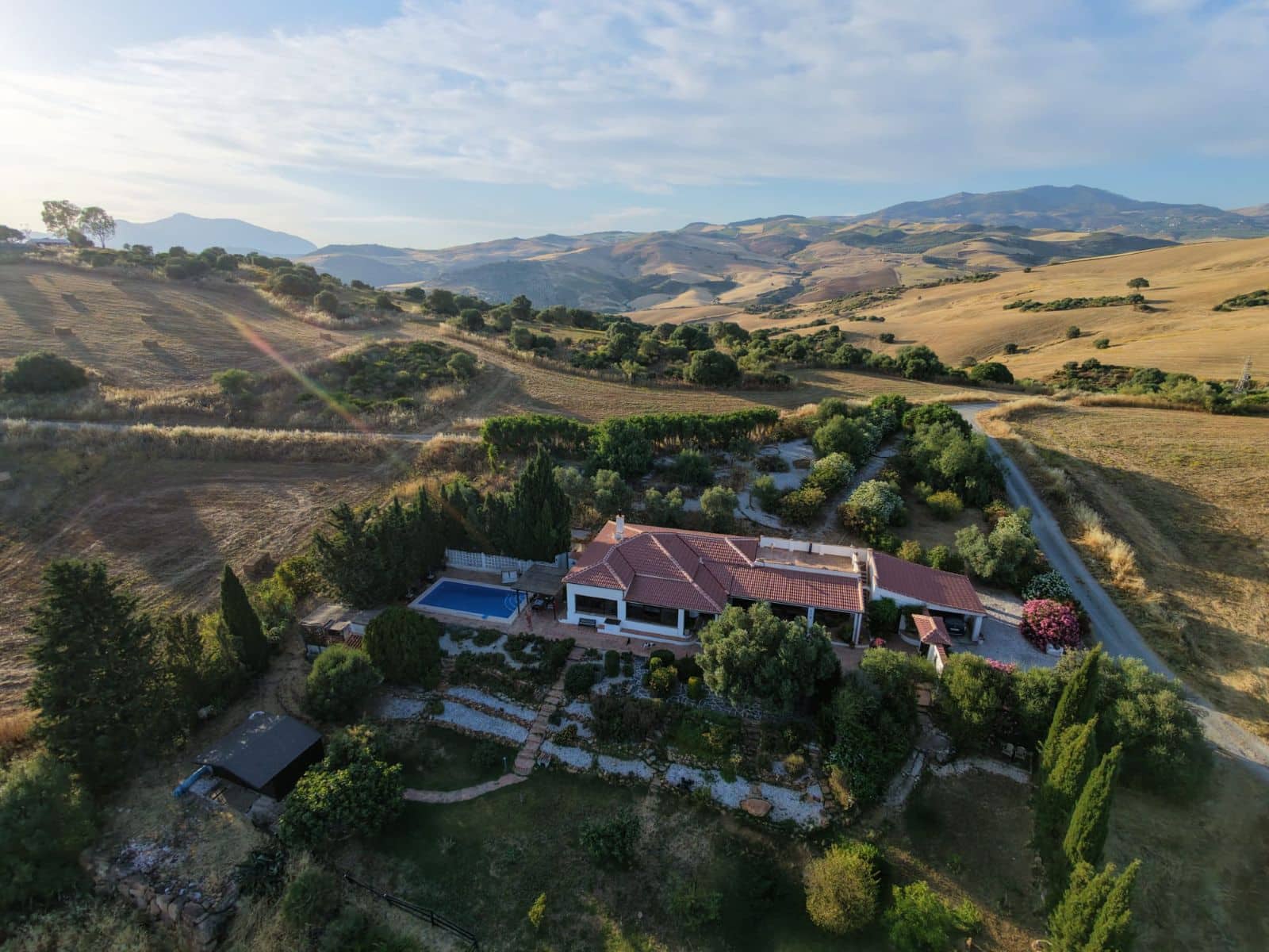 4 bedroom Finca/Country House for sale in Almogia with pool garage - € 469,000 (Ref: 10136499)