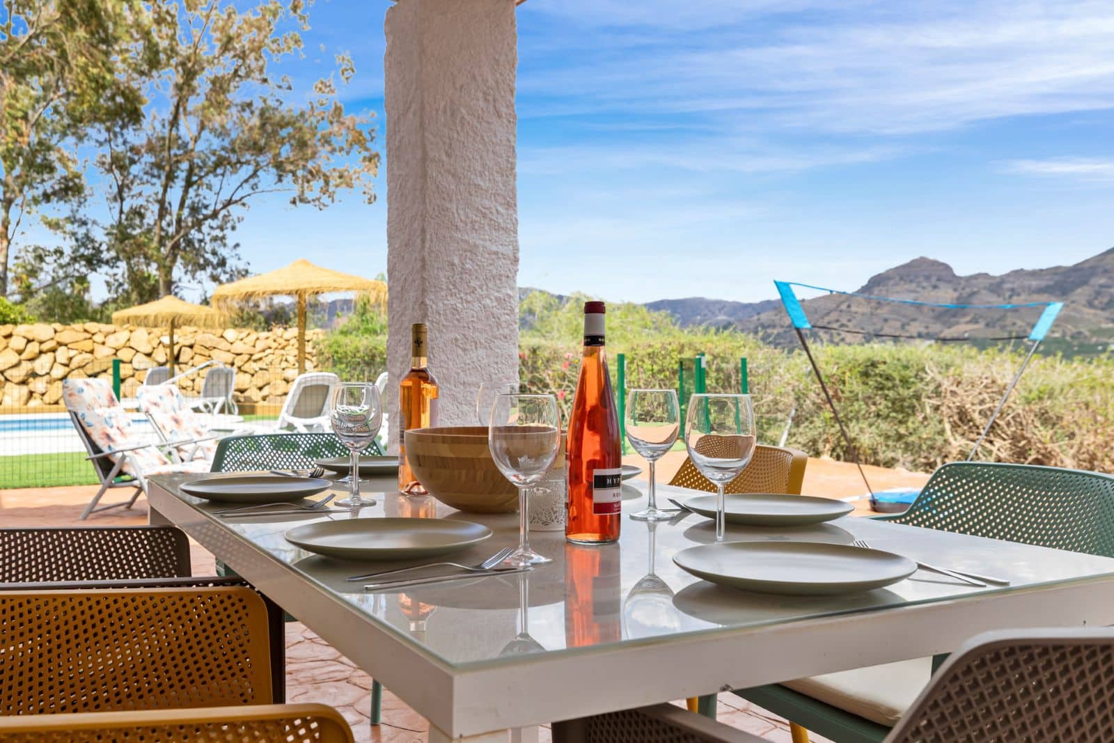 3 soveværelse Finca/Landehus til salg i Pizarra med swimmingpool garage - € 525.000 (Ref: 9050141)