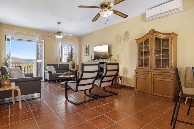 3 soveværelse Finca/Landehus til salg i Pizarra med swimmingpool garage - € 525.000 (Ref: 9050141)