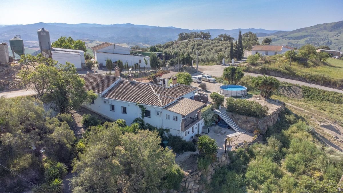 6 camera da letto Finca/Casa di Campagna in vendita in Villanueva de la Concepcion con piscina garage - 299.500 € (Rif: 9200815)