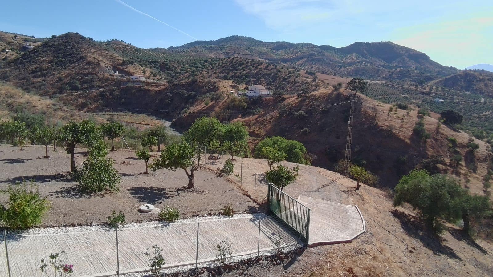 2 soveværelse Finca/Landehus til salg i Pizarra med swimmingpool - € 280.000 (Ref: 9229913)