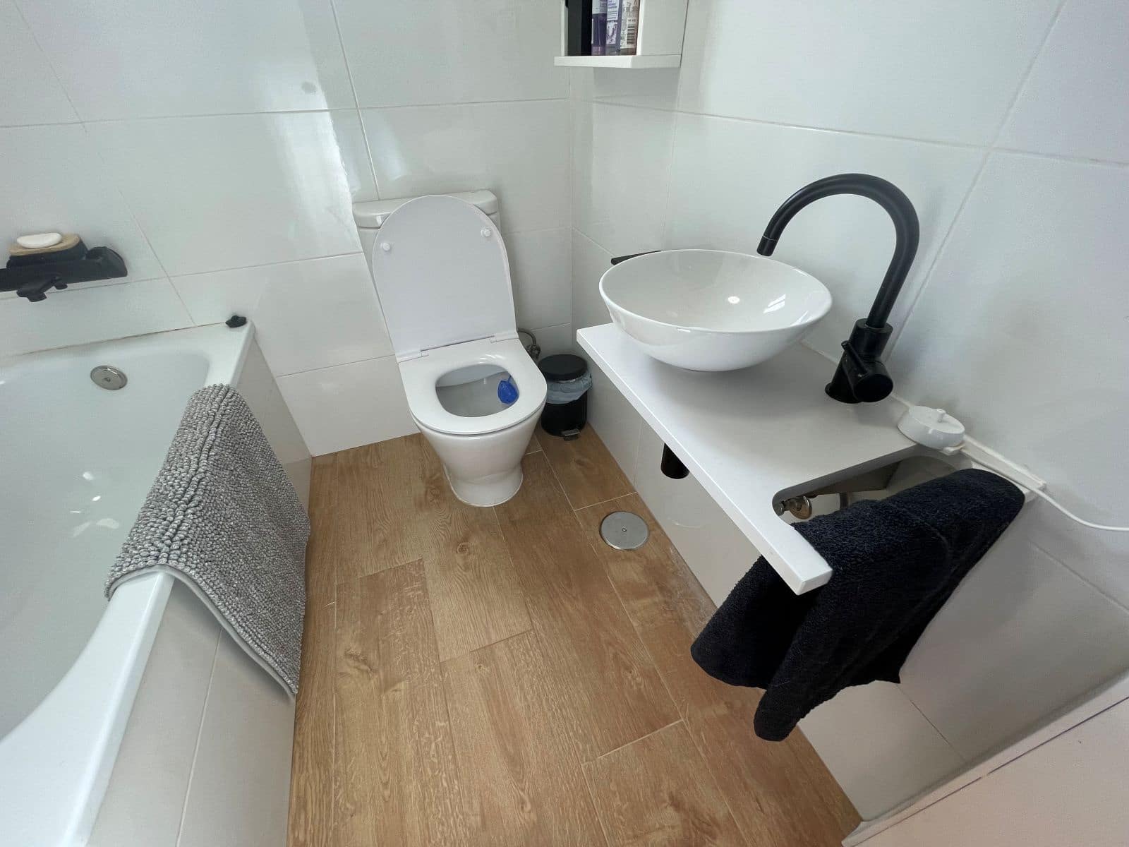 2 soveværelse Finca/Landehus til salg i Pizarra med swimmingpool - € 280.000 (Ref: 9229913)