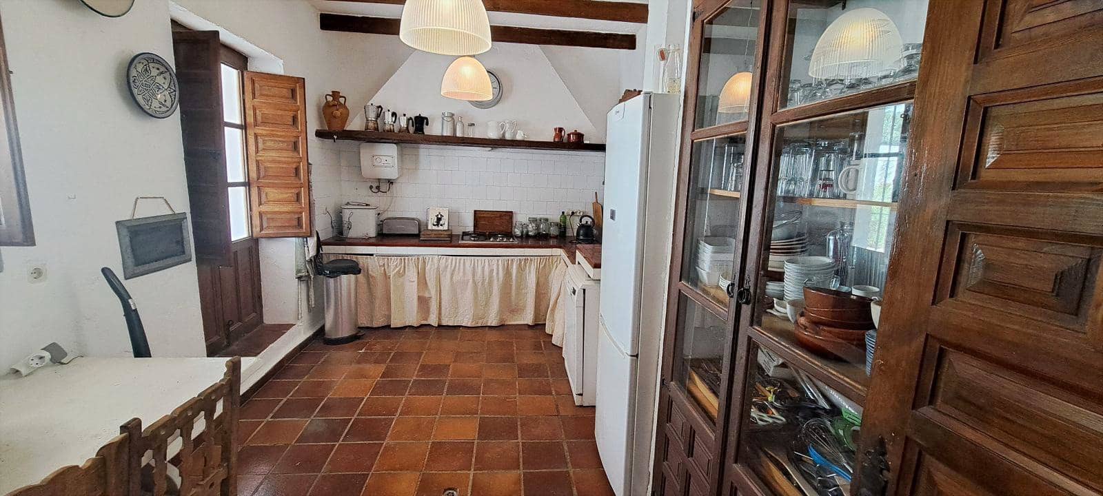 4 makuuhuone Maalaistalo myytävänä paikassa Alora mukana uima-altaan 
autotalli - 685 000 € (Ref: 9267558)