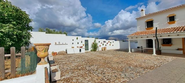 4 makuuhuone Maalaistalo myytävänä paikassa Alora mukana uima-altaan 
autotalli - 685 000 € (Ref: 9267558)