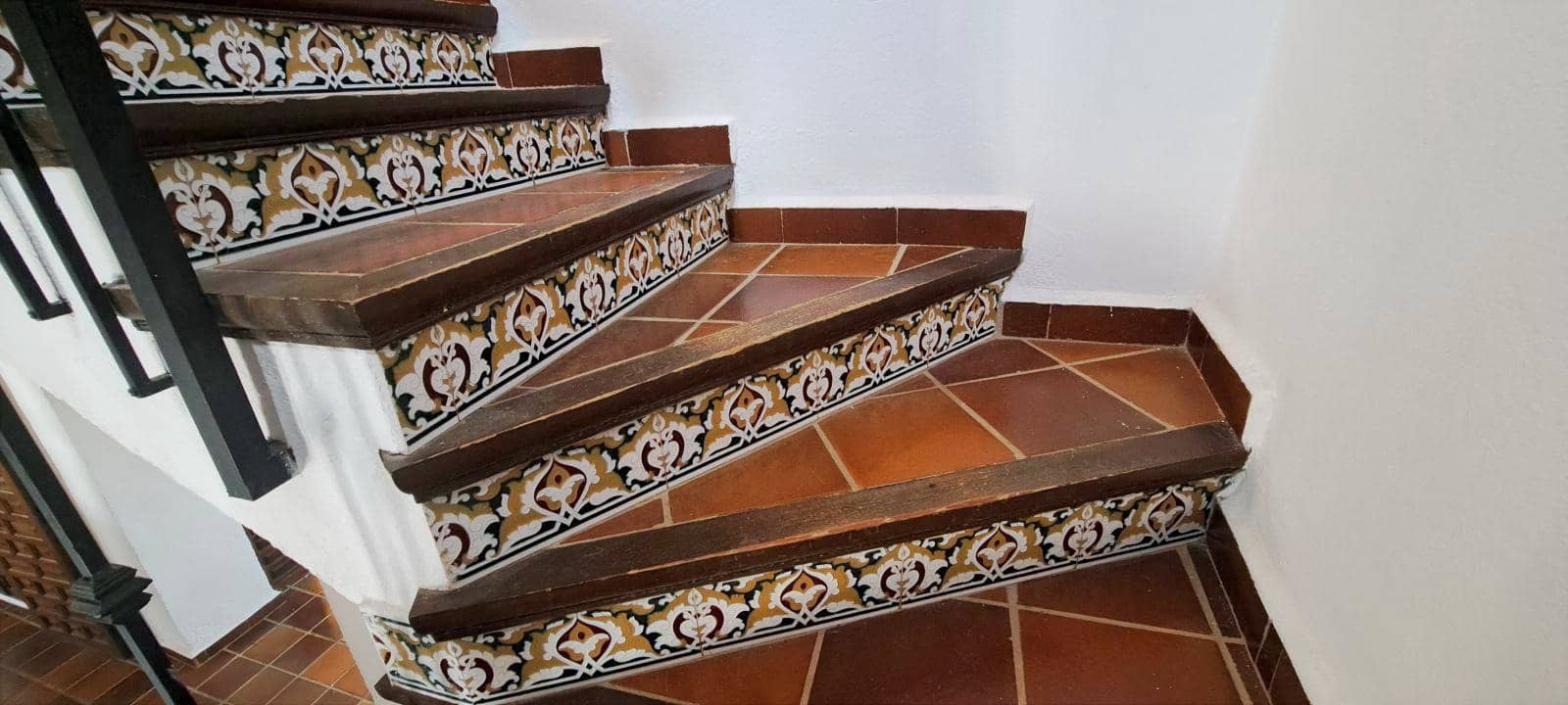 4 makuuhuone Maalaistalo myytävänä paikassa Alora mukana uima-altaan 
autotalli - 685 000 € (Ref: 9267558)