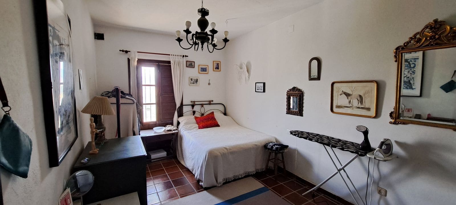 4 makuuhuone Maalaistalo myytävänä paikassa Alora mukana uima-altaan 
autotalli - 685 000 € (Ref: 9267558)