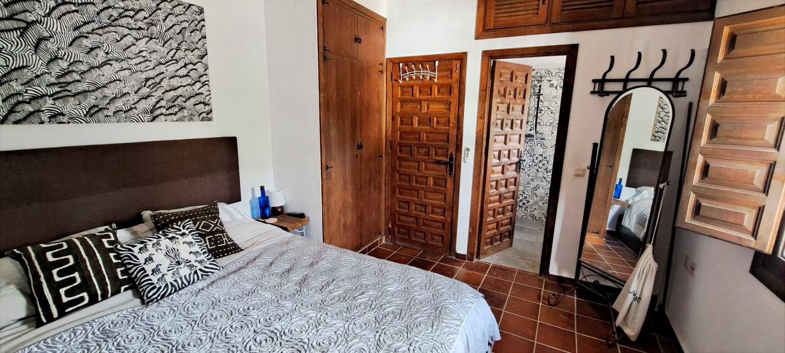 4 makuuhuone Maalaistalo myytävänä paikassa Alora mukana uima-altaan 
autotalli - 685 000 € (Ref: 9267558)