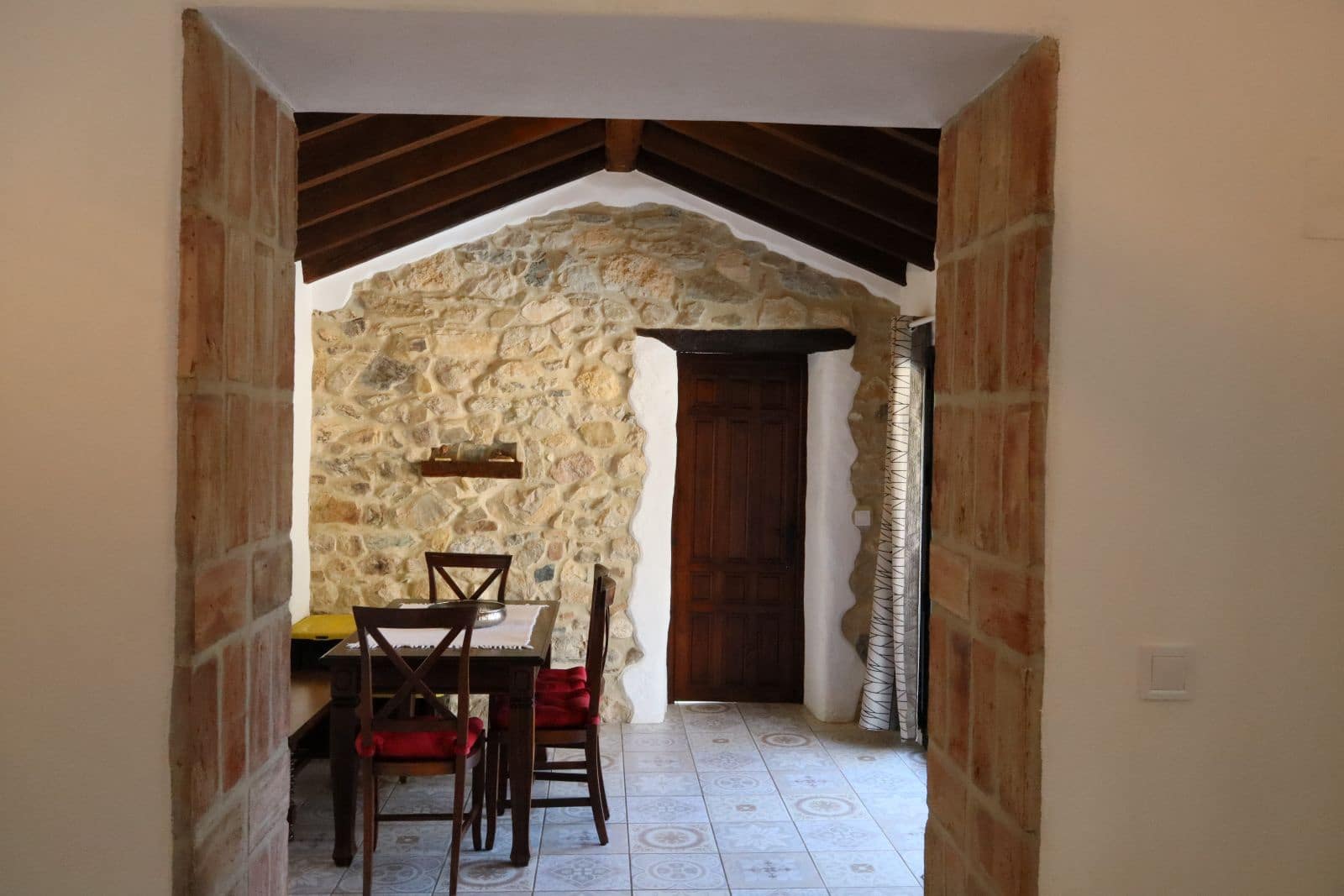 2 makuuhuone Omakotitalo myytävänä paikassa Alora mukana uima-altaan - 210 000 € (Ref: 9325549)