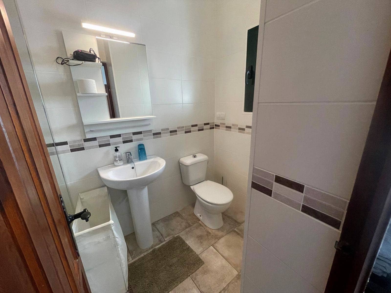 2 makuuhuone Omakotitalo myytävänä paikassa Alora mukana uima-altaan - 210 000 € (Ref: 9325549)