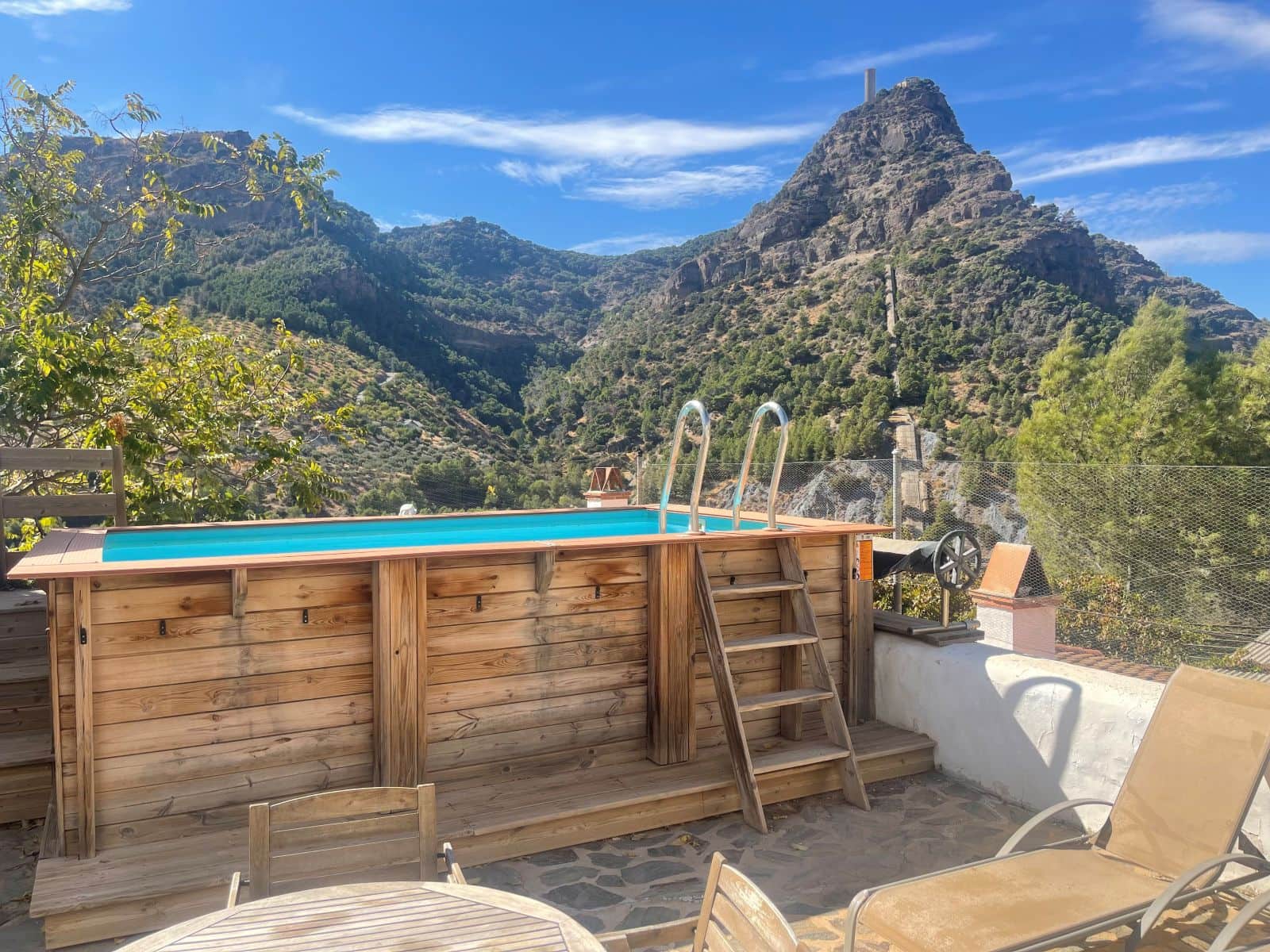 2 makuuhuone Omakotitalo myytävänä paikassa Alora mukana uima-altaan - 210 000 € (Ref: 9325549)