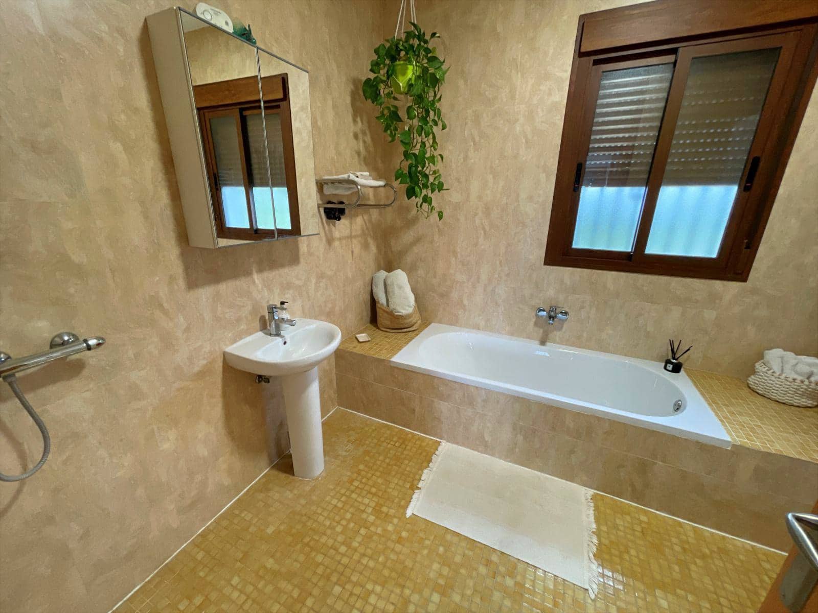 4 soveværelse Finca/Landehus til salg i Alora med swimmingpool garage - € 499.000 (Ref: 9685222)