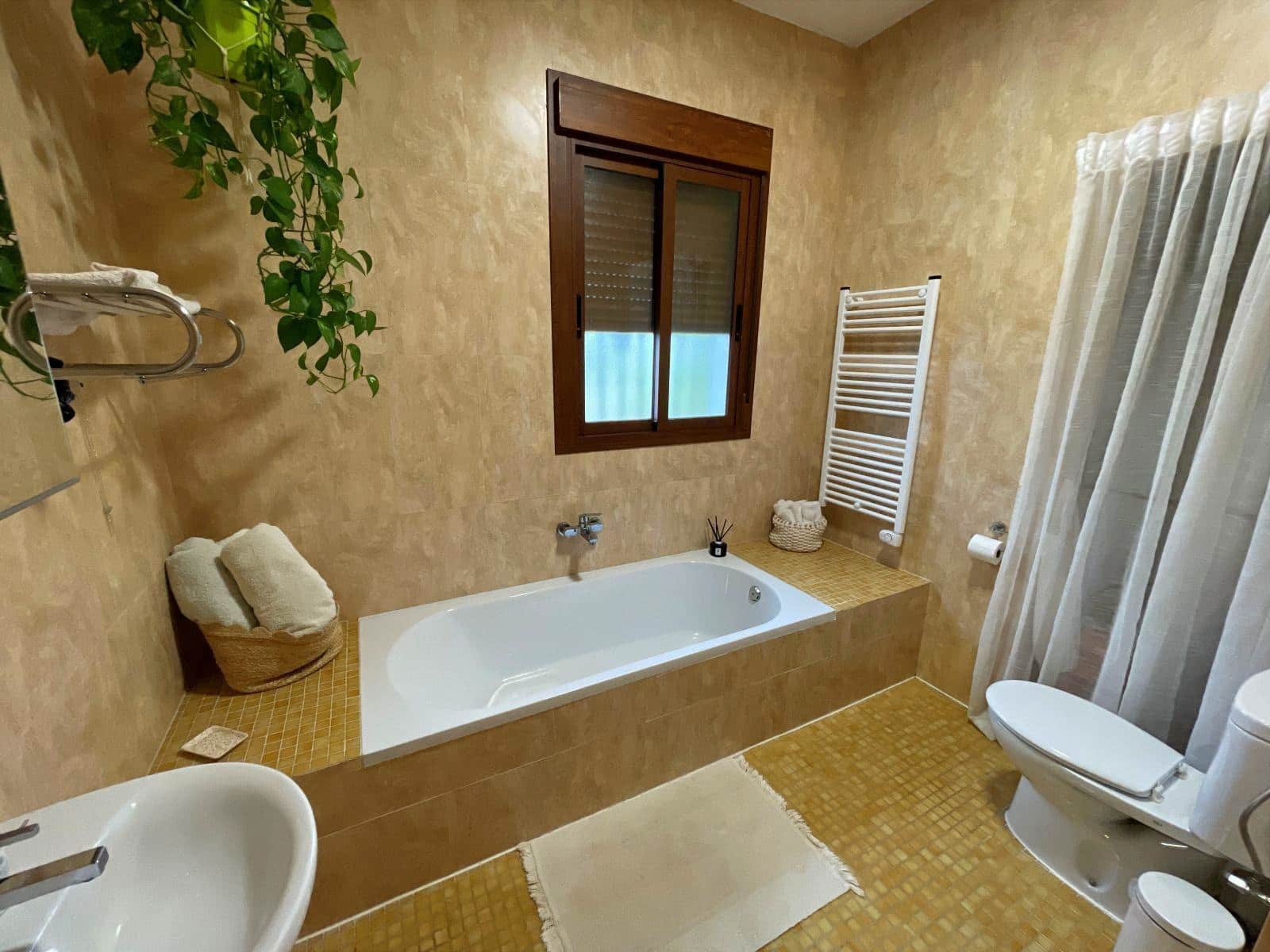 4 soveværelse Finca/Landehus til salg i Alora med swimmingpool garage - € 499.000 (Ref: 9685222)