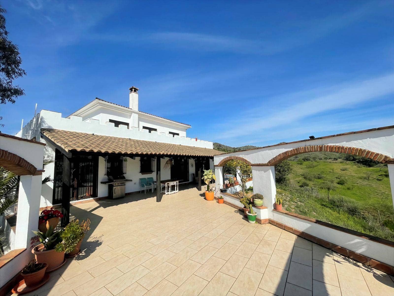 4 soveværelse Finca/Landehus til salg i Alora med swimmingpool garage - € 499.000 (Ref: 9685222)