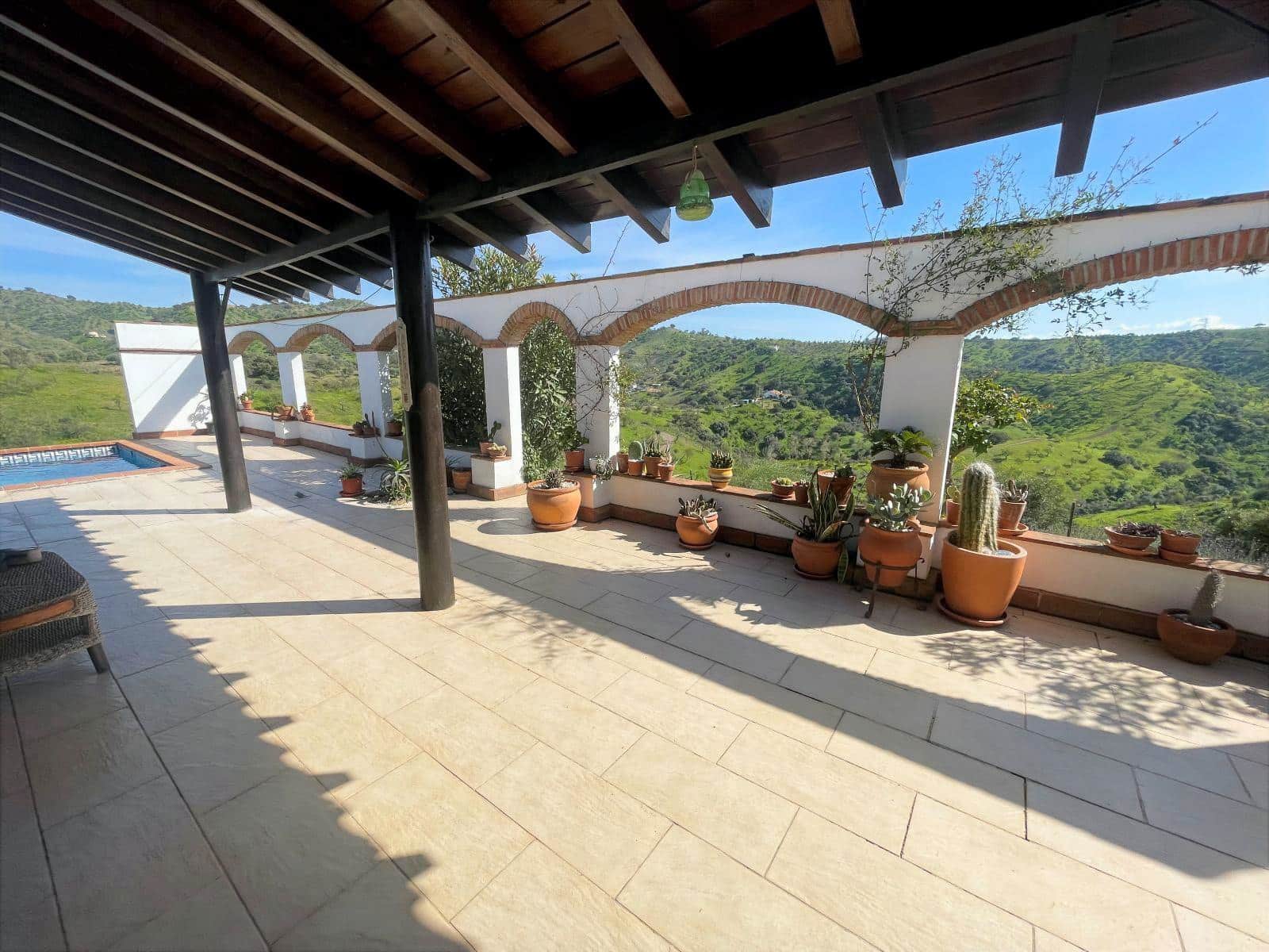 4 soveværelse Finca/Landehus til salg i Alora med swimmingpool garage - € 499.000 (Ref: 9685222)