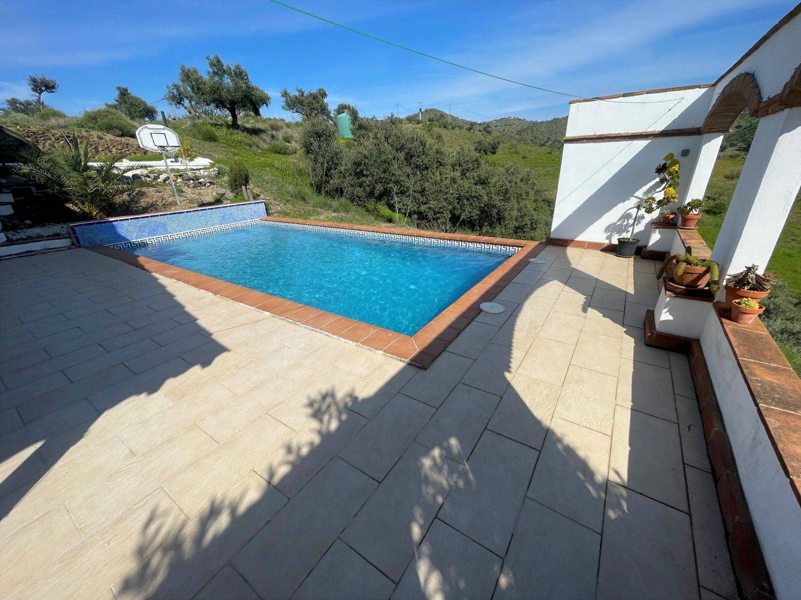 4 soveværelse Finca/Landehus til salg i Alora med swimmingpool garage - € 499.000 (Ref: 9685222)