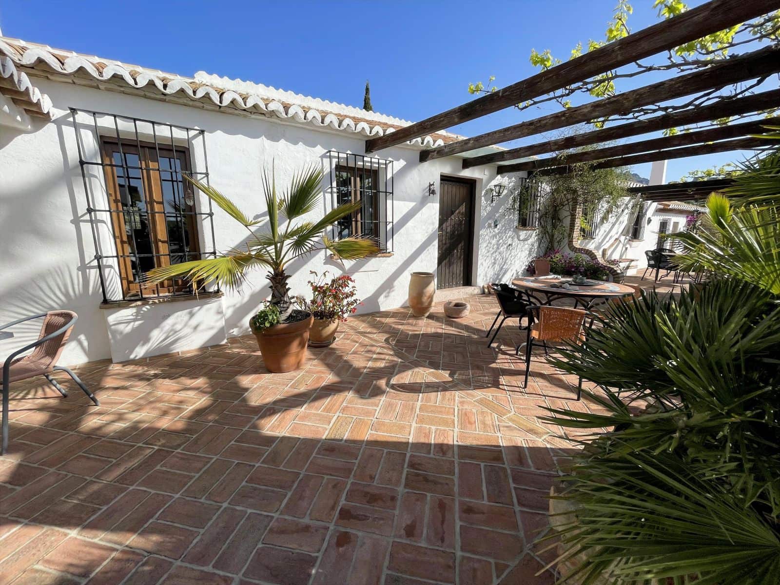 5 bedroom Finca/Country House for sale in Villanueva de la Concepcion with pool garage - € 850,000 (Ref: 9774329)