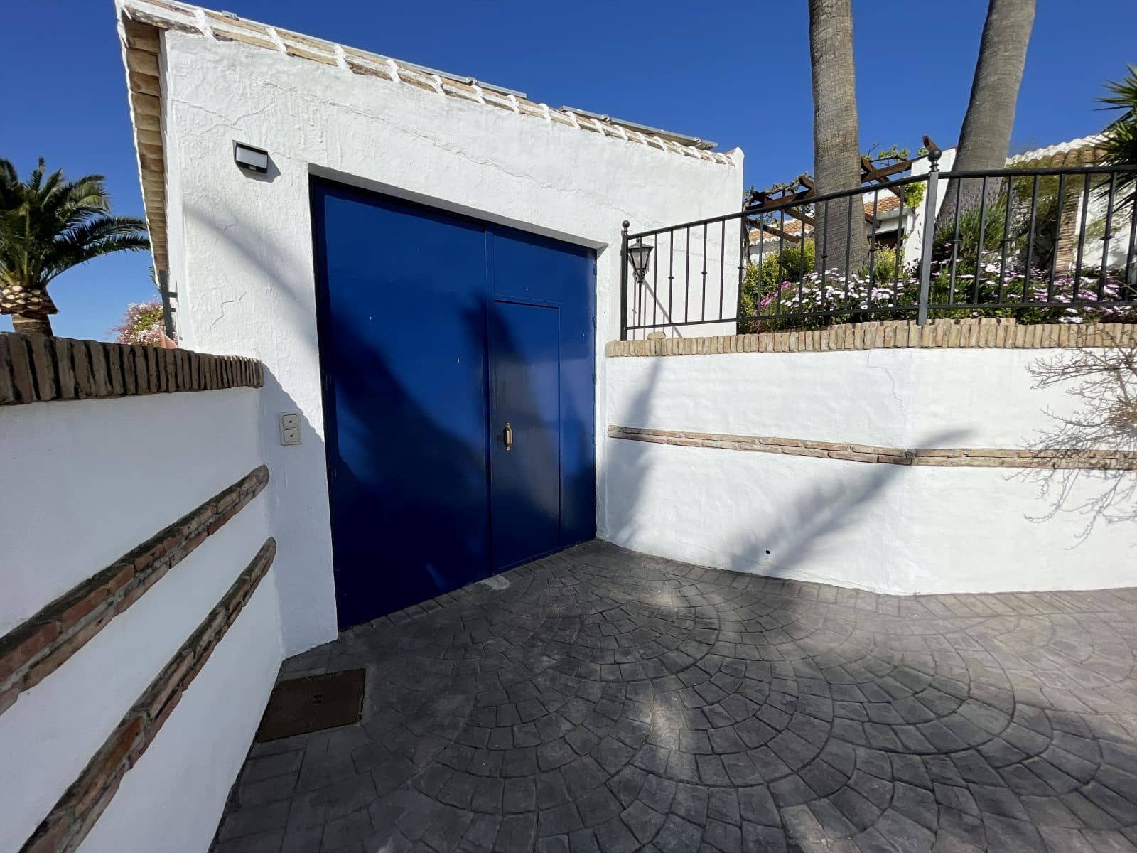 5 bedroom Finca/Country House for sale in Villanueva de la Concepcion with pool garage - € 850,000 (Ref: 9774329)