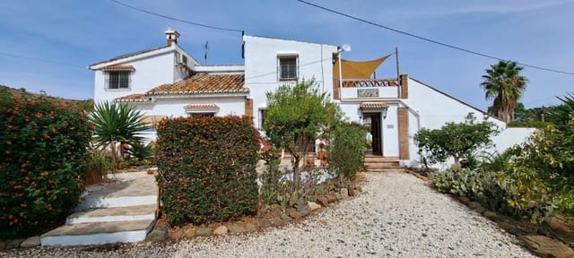 6 soveværelse Finca/Landehus til salg i Alora med swimmingpool garage - € 550.000 (Ref: 9849858)