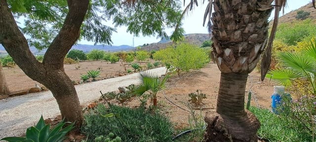 6 soveværelse Finca/Landehus til salg i Alora med swimmingpool garage - € 550.000 (Ref: 9849858)