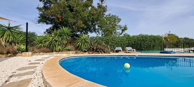 6 soveværelse Finca/Landehus til salg i Alora med swimmingpool garage - € 550.000 (Ref: 9849858)
