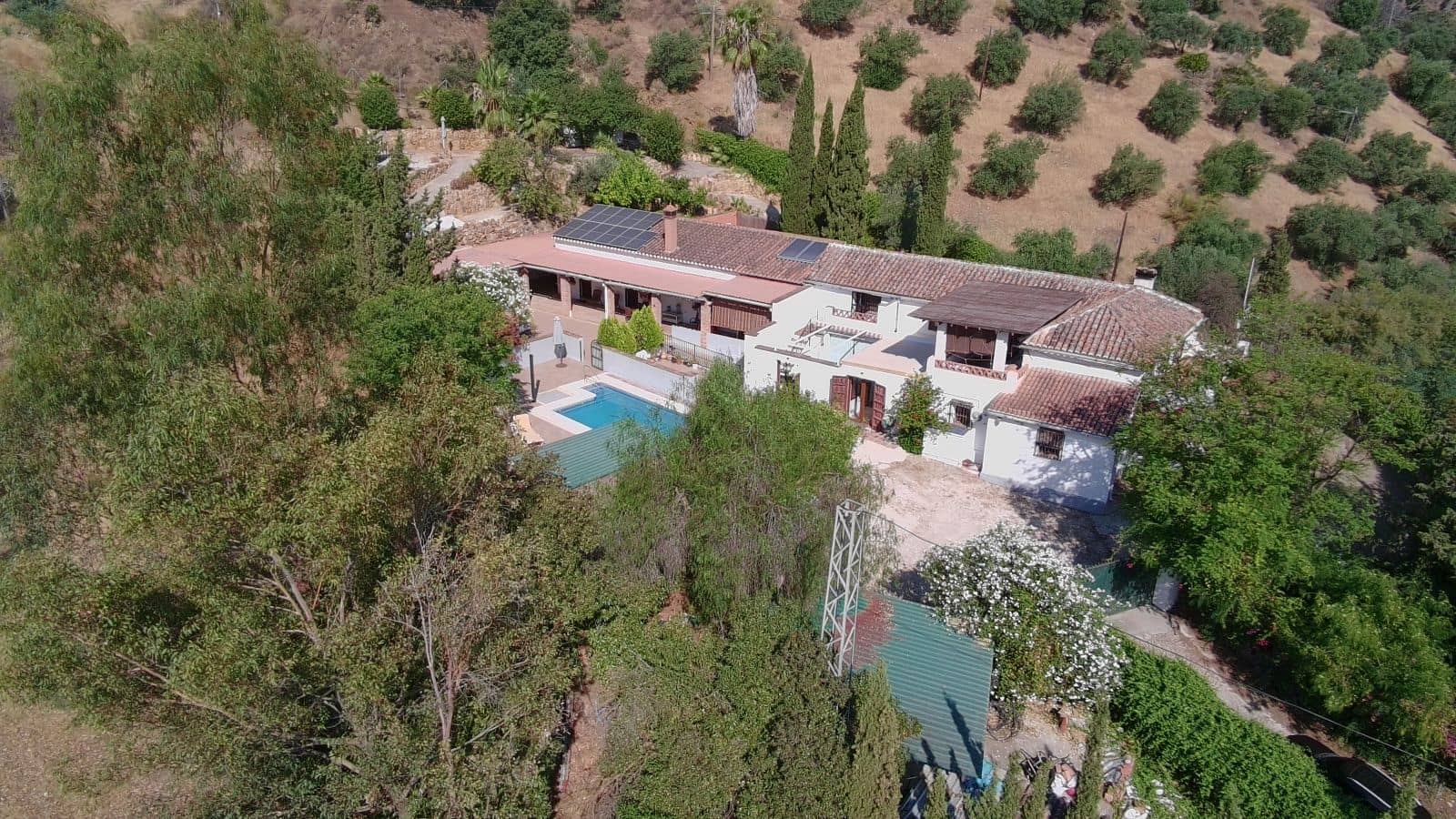 Finca/Casa Rural de 5 habitaciones en Alora en venta con piscina garaje - 795.000 € (Ref: 9948811)