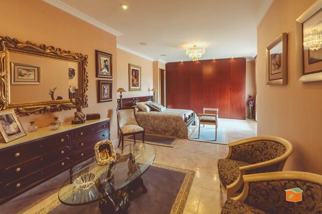 6 Zimmer Villa zu verkaufen in Roquetes mit Pool Garage - 869.000 € (Ref: 10049518)