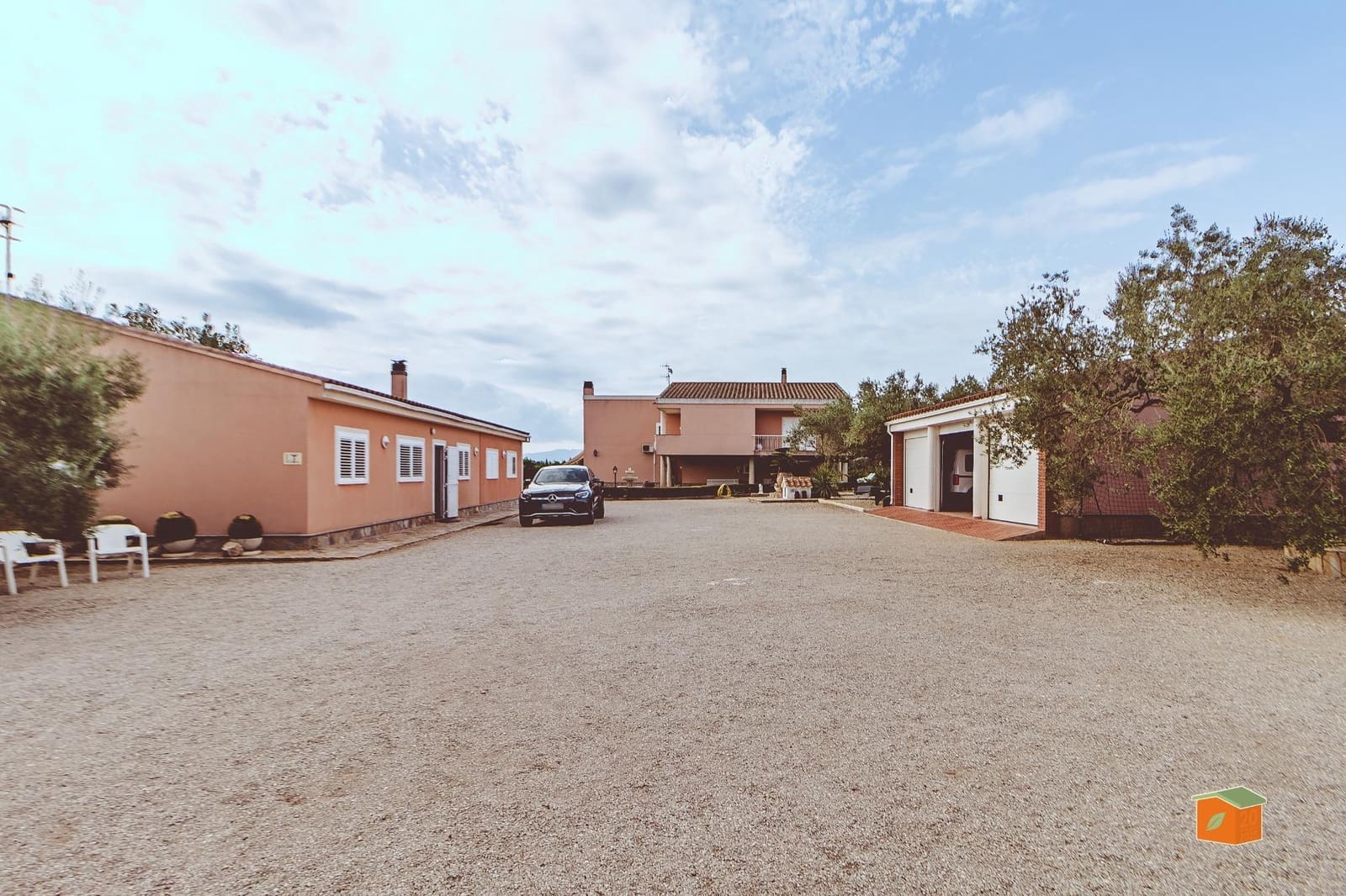 6 Zimmer Villa zu verkaufen in Roquetes mit Pool Garage - 869.000 € (Ref: 10049518)