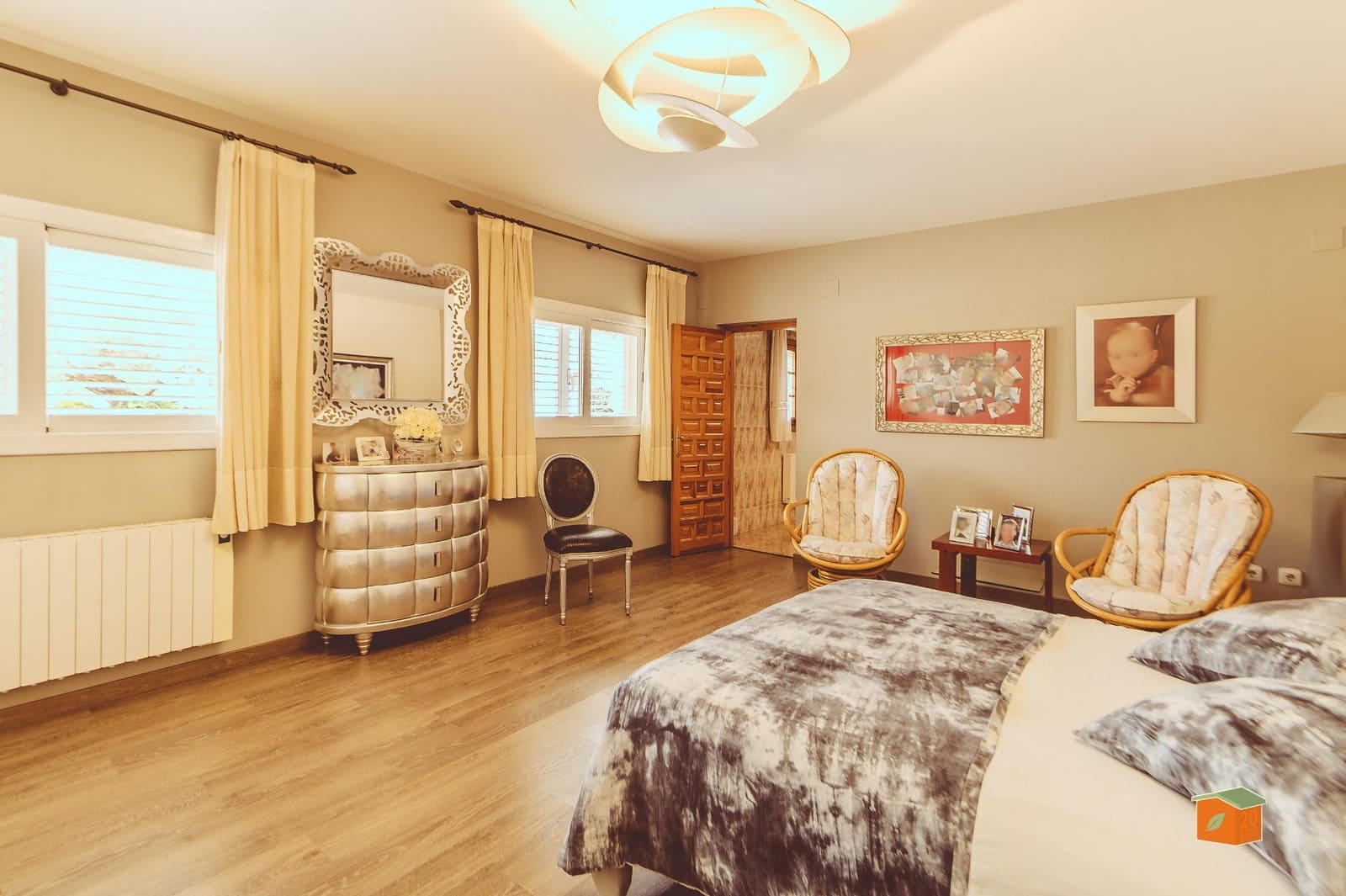 6 Zimmer Villa zu verkaufen in Roquetes mit Pool Garage - 869.000 € (Ref: 10049518)