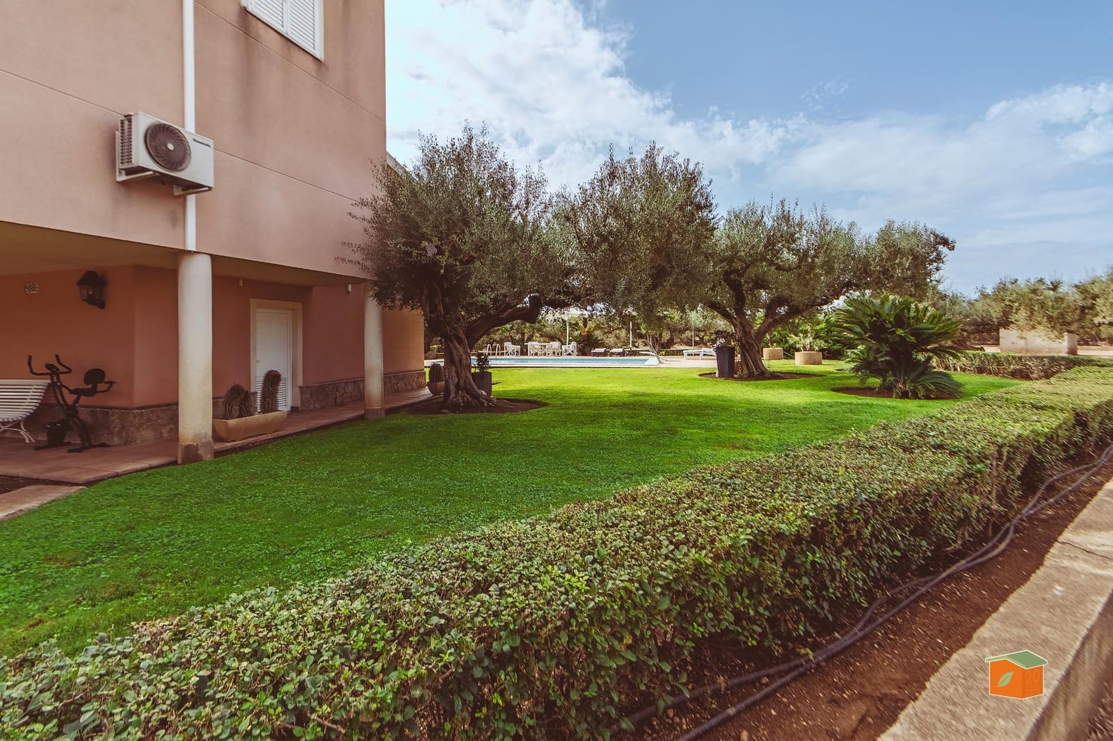 6 Zimmer Villa zu verkaufen in Roquetes mit Pool Garage - 869.000 € (Ref: 10049518)