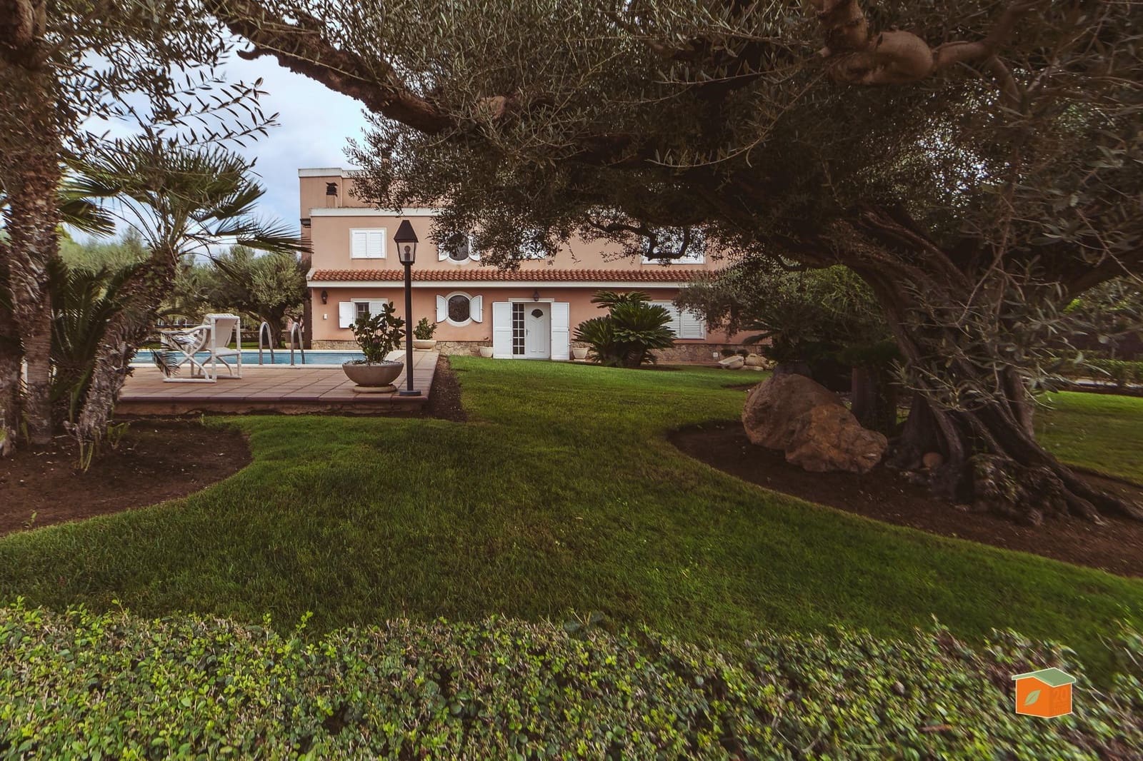 6 Zimmer Villa zu verkaufen in Roquetes mit Pool Garage - 869.000 € (Ref: 10049518)