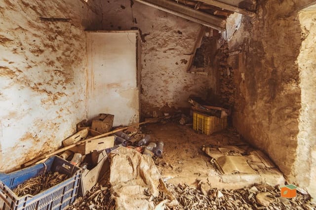 Landgrundstück zu verkaufen in Santa Bàrbara - 26.000 € (Ref: 10076584)