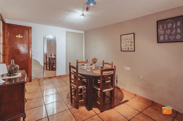 Casa de 5 habitaciones en Freginals en venta con garaje - 112.000 € (Ref: 10120056)