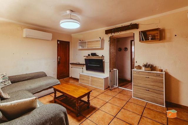 Casa de 5 habitaciones en Freginals en venta con garaje - 112.000 € (Ref: 10120056)