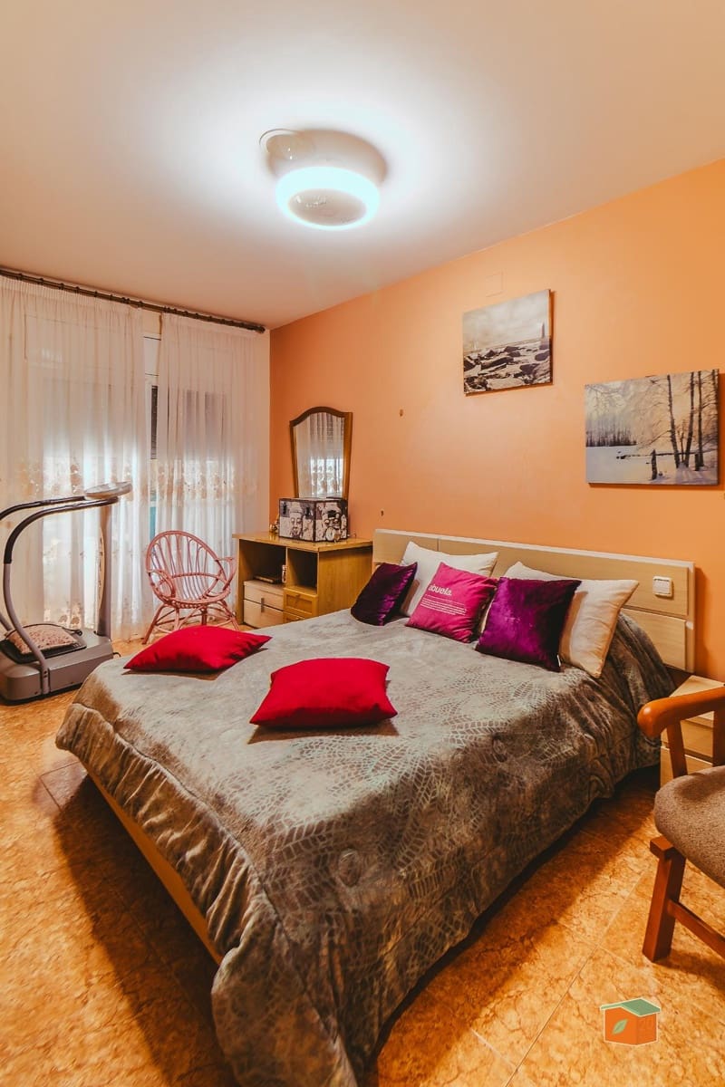 Chalet de 5 habitaciones en Santa Bàrbara en venta - 215.000 € (Ref: 10166815)