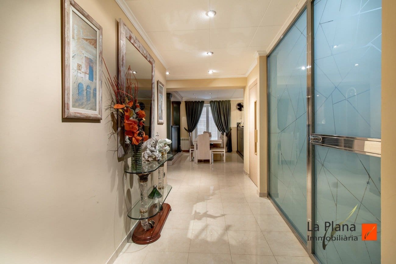 3 soveværelse Villa til salg i Santa Barbara med garage - € 325.000 (Ref: 7510488)