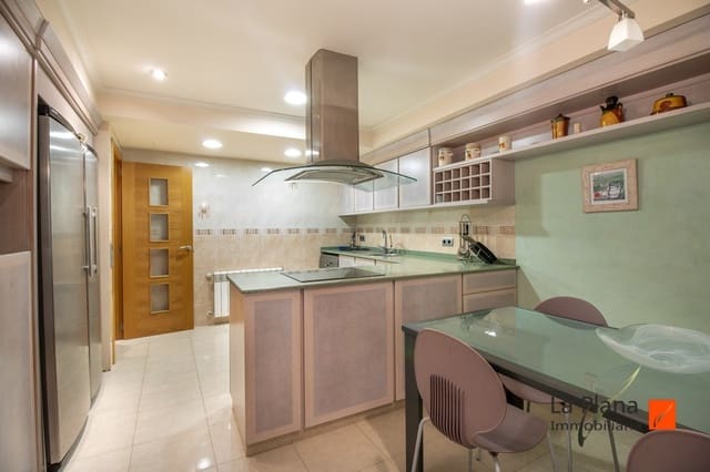 3 soverom Villa til salgs i Santa Bàrbara med garasje - € 325 000 (Ref: 7510488)