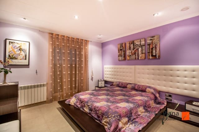 3 soverom Villa til salgs i Santa Bàrbara med garasje - € 325 000 (Ref: 7510488)