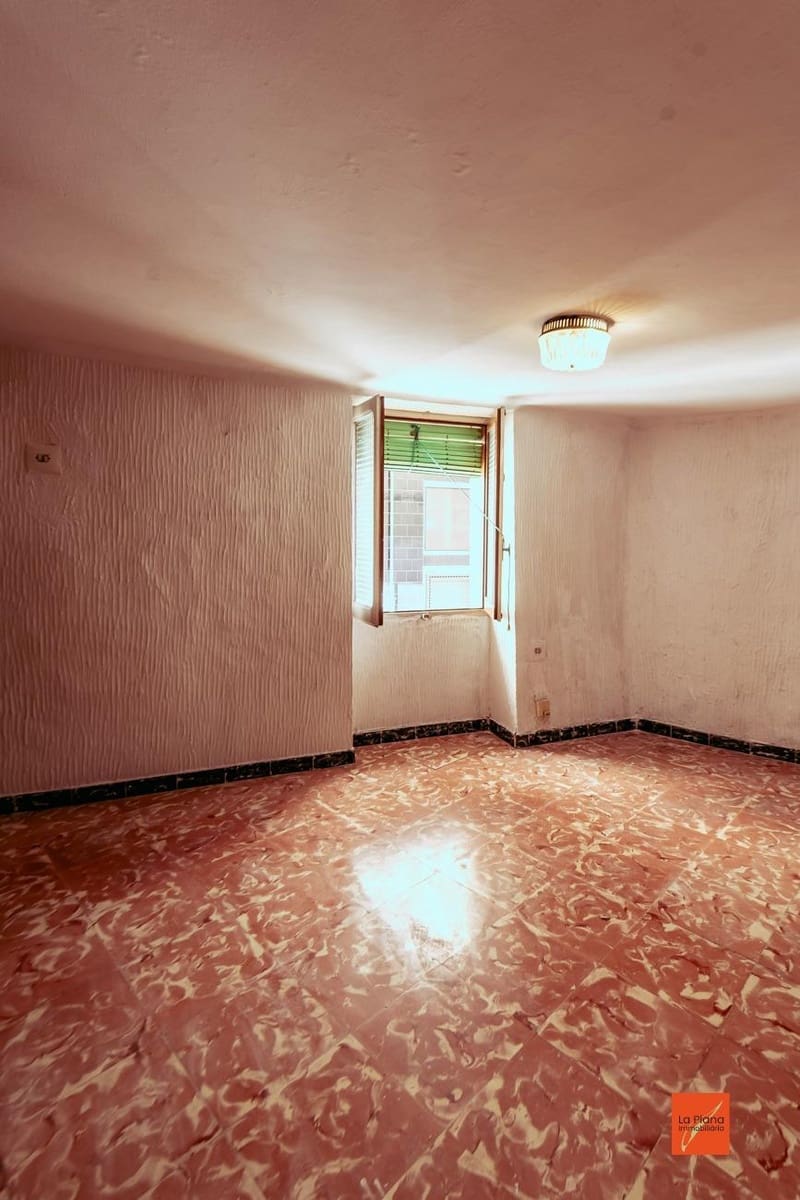 5 soveværelse Rækkehus til salg i Ulldecona - € 73.000 (Ref: 7510502)