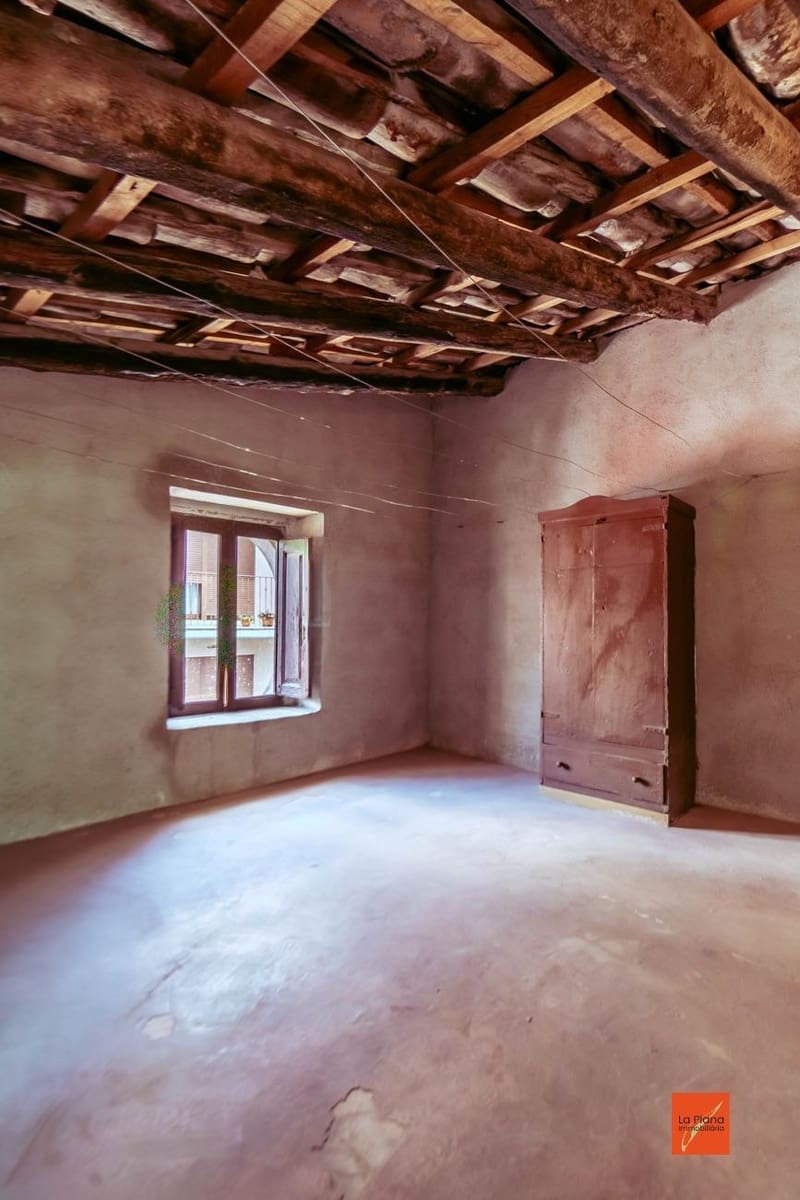 5 soveværelse Rækkehus til salg i Ulldecona - € 73.000 (Ref: 7510502)