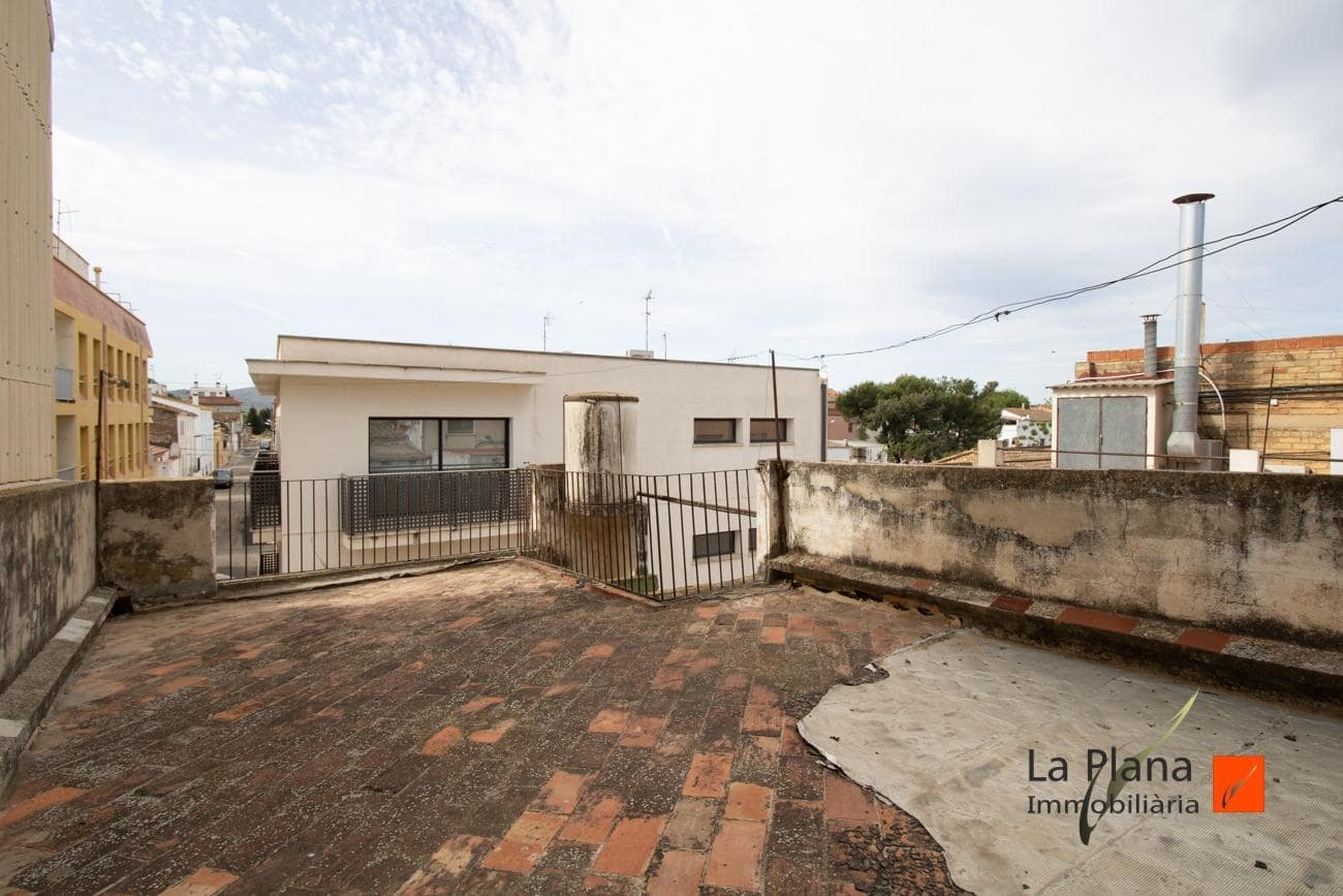 8 soveværelse Byhus til salg i Santa Barbara - € 85.000 (Ref: 7542453)